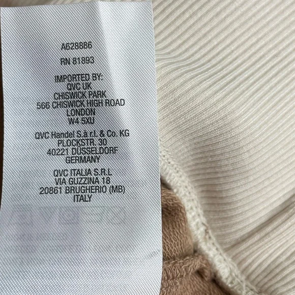 NWOT Studio Park ruched-sleeve sweatshirt - Picture 6 of 10